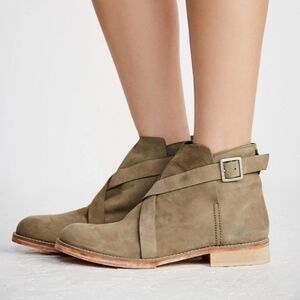 Free People Las Palmas Distressed Leather Ankle Boots Size‎ 38 US 8